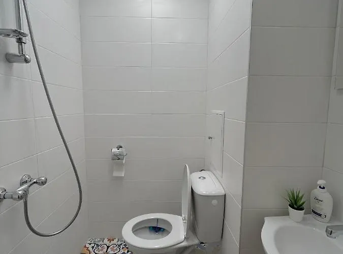 Airport Apartament *